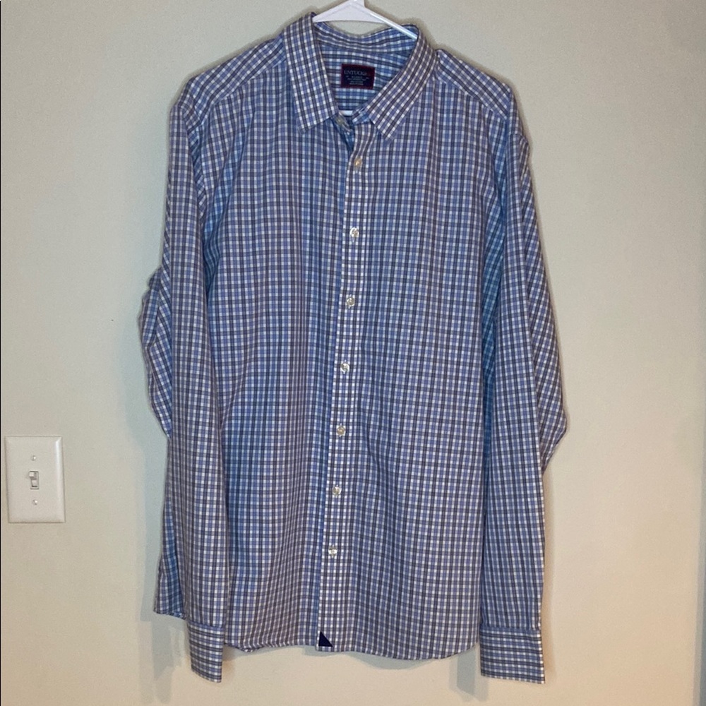 UNTUCKit Blue and White patterned Shirt